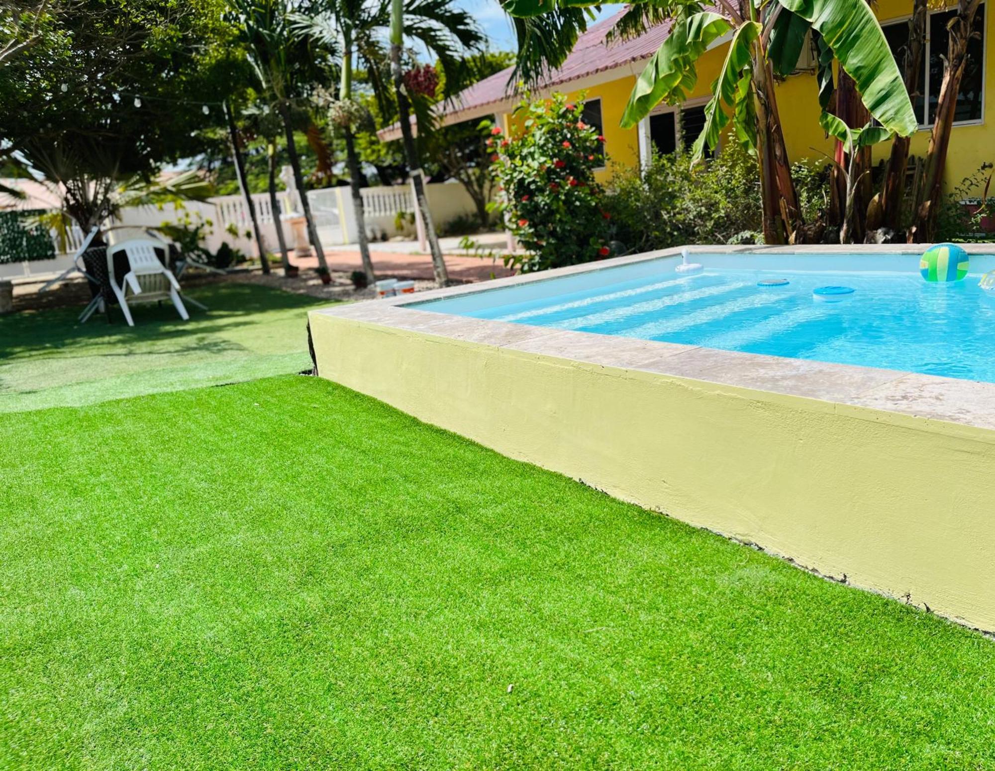 Bon Bini Kokolishi Hotel Willemstad Ngoại thất bức ảnh